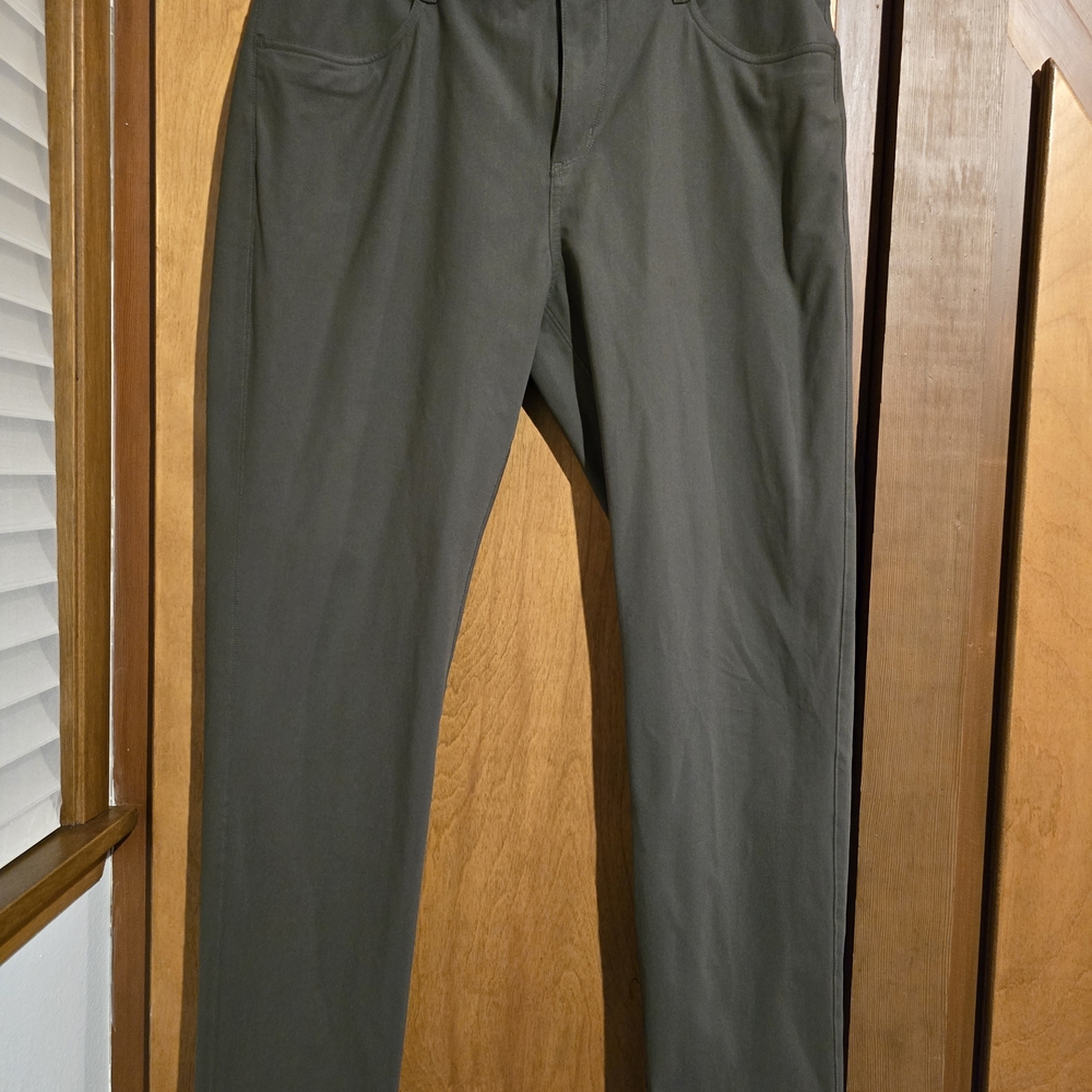 Vuori Meta Athletic Slim Fit Pant 34" (Men) - Dark Oregano